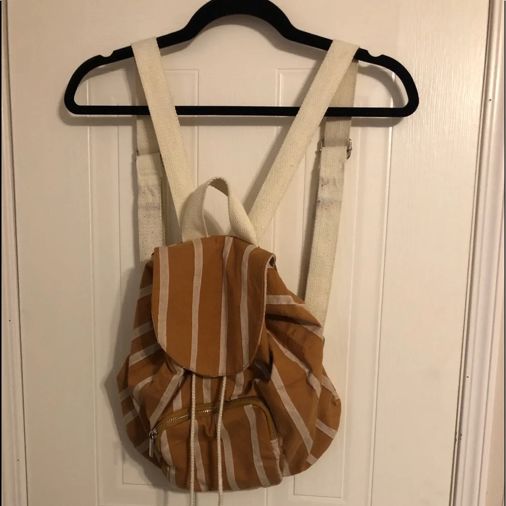 Wild Fable backpack/purse